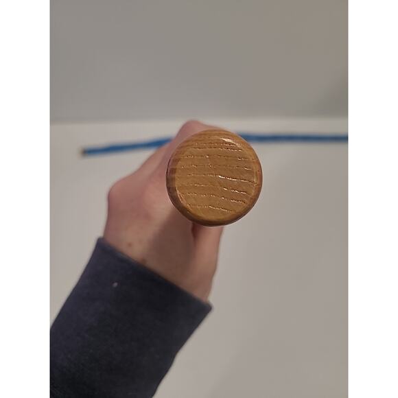 Louisville Slugger 18" Mini Souvenir Bat USA Made Museum & Factory Edition - Picture 9 of 10